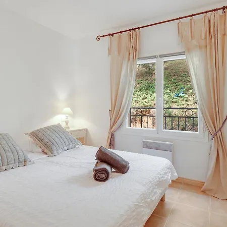 Les Cigales - Terrasse, Golf & Piscine Appartement