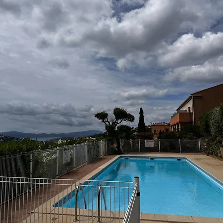 Appartement Les Cigales - Terrasse, Golf & Piscine Sainte-Maxime